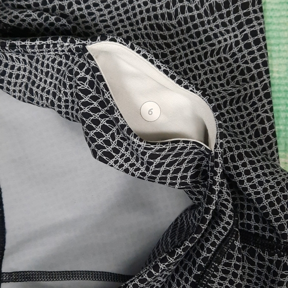 Lululemon- Wunder Under Pant III Fall Net W/B - Picture 6 of 15